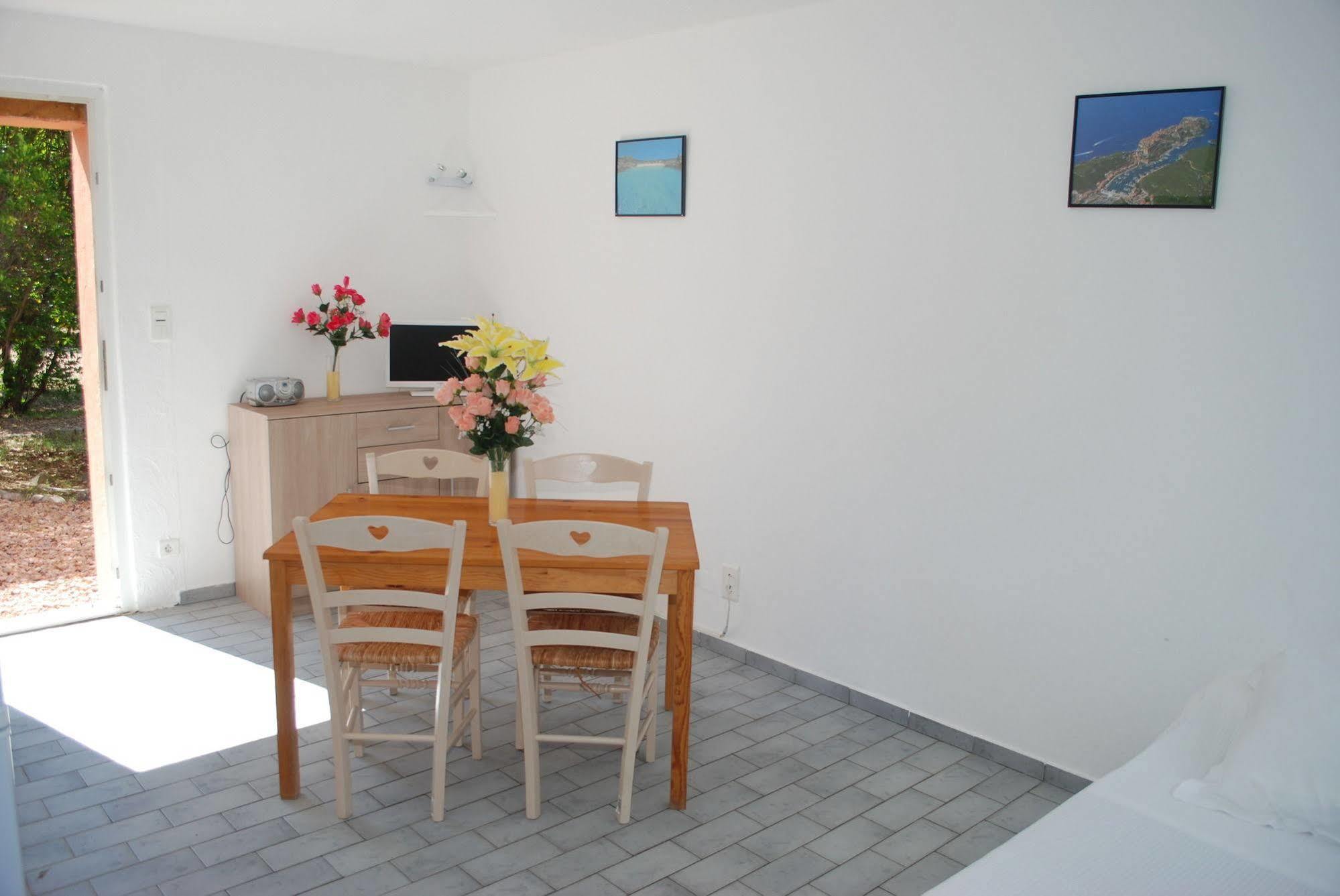 Residence Riviera Porto-Vecchio  Buitenkant foto