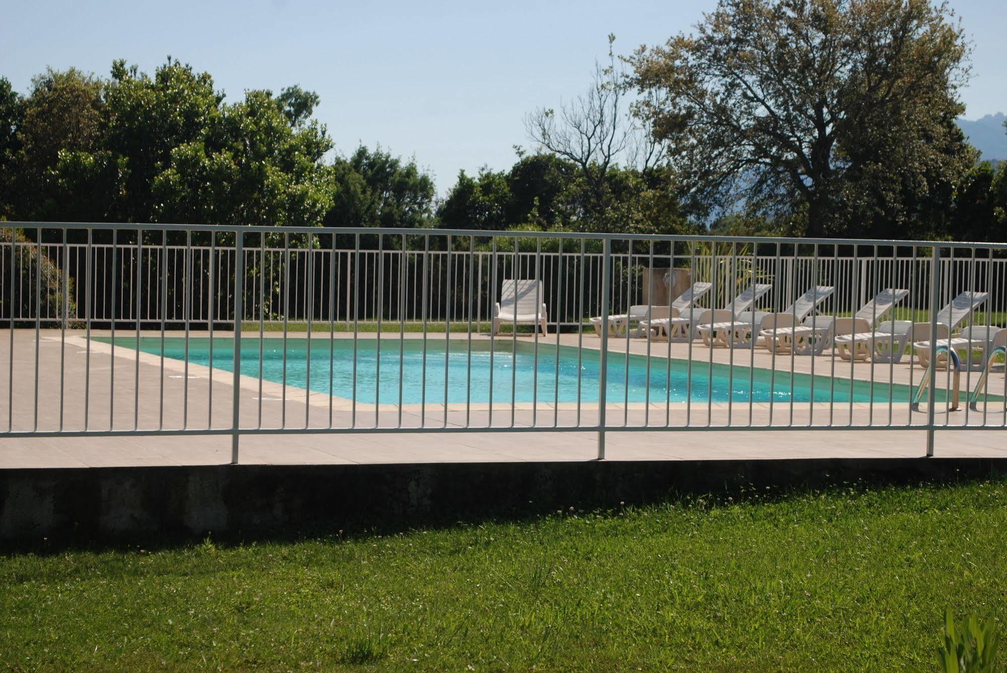 Residence Riviera Porto-Vecchio  Buitenkant foto